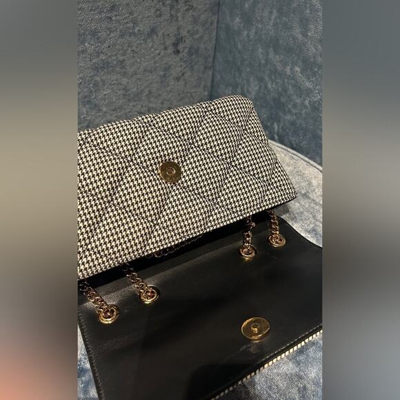 Versace Medusa Black and Gold Women's Bag NWT - Picture 6 of 8